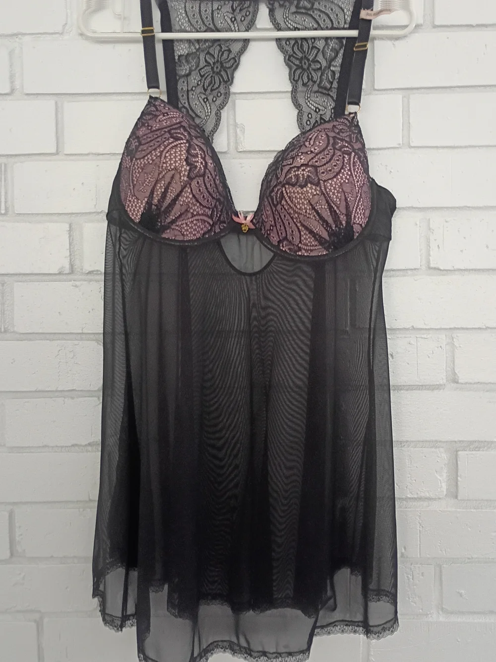 Daisy Fuentes Black & Pink Lace Babydoll Chemise Size 1X Adjustable Straps & Bra